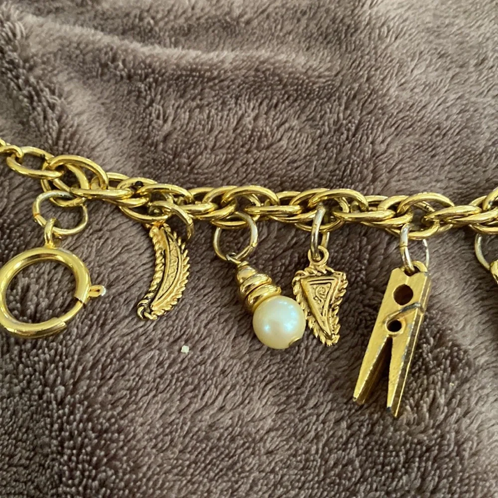 Vintage 1980s Rare Moschino Redwall 15 iconic brand gold charm necklace